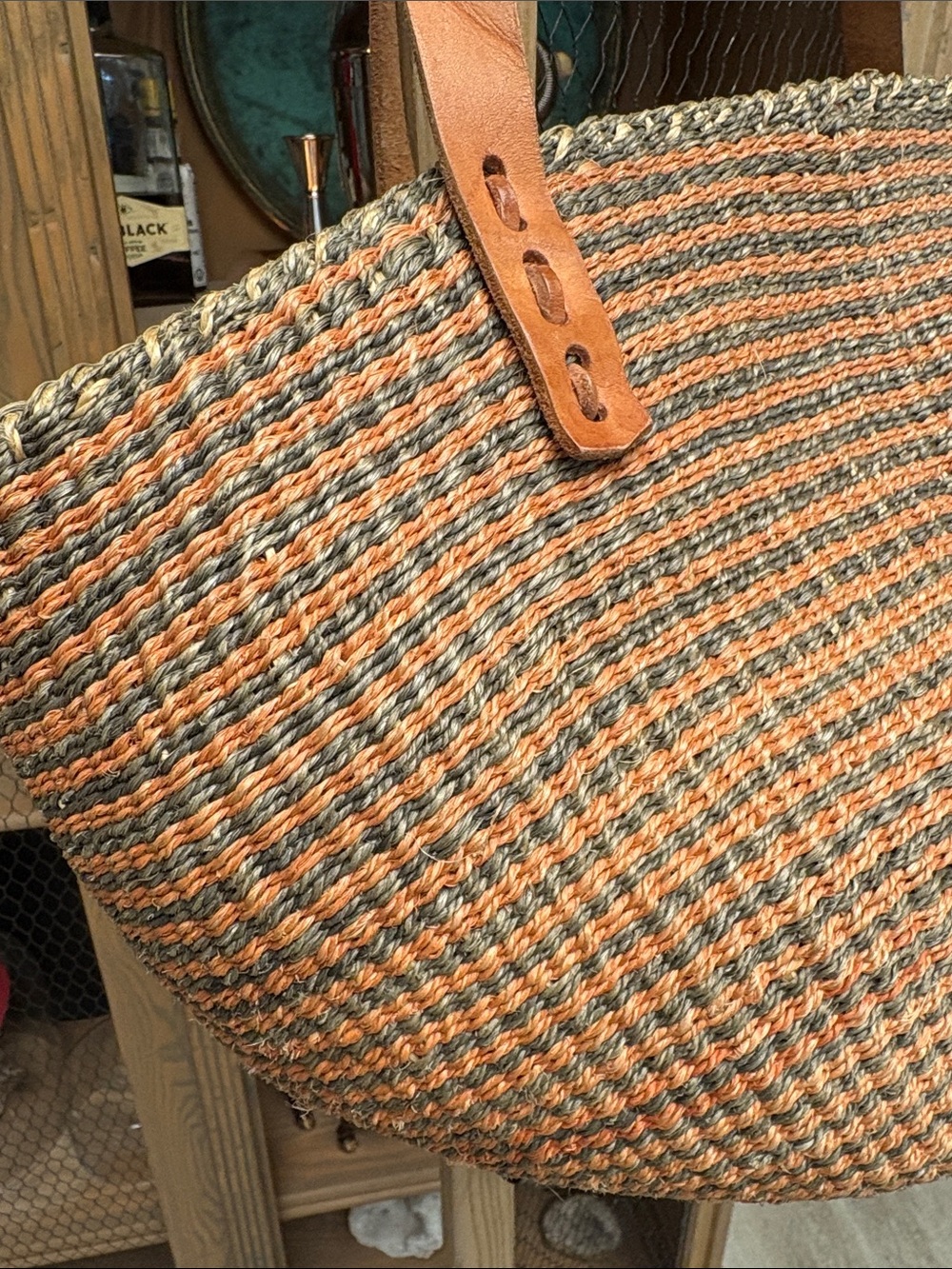 Vintage Sisal Tote Bag with Leather Trim - Picture 3 of 12